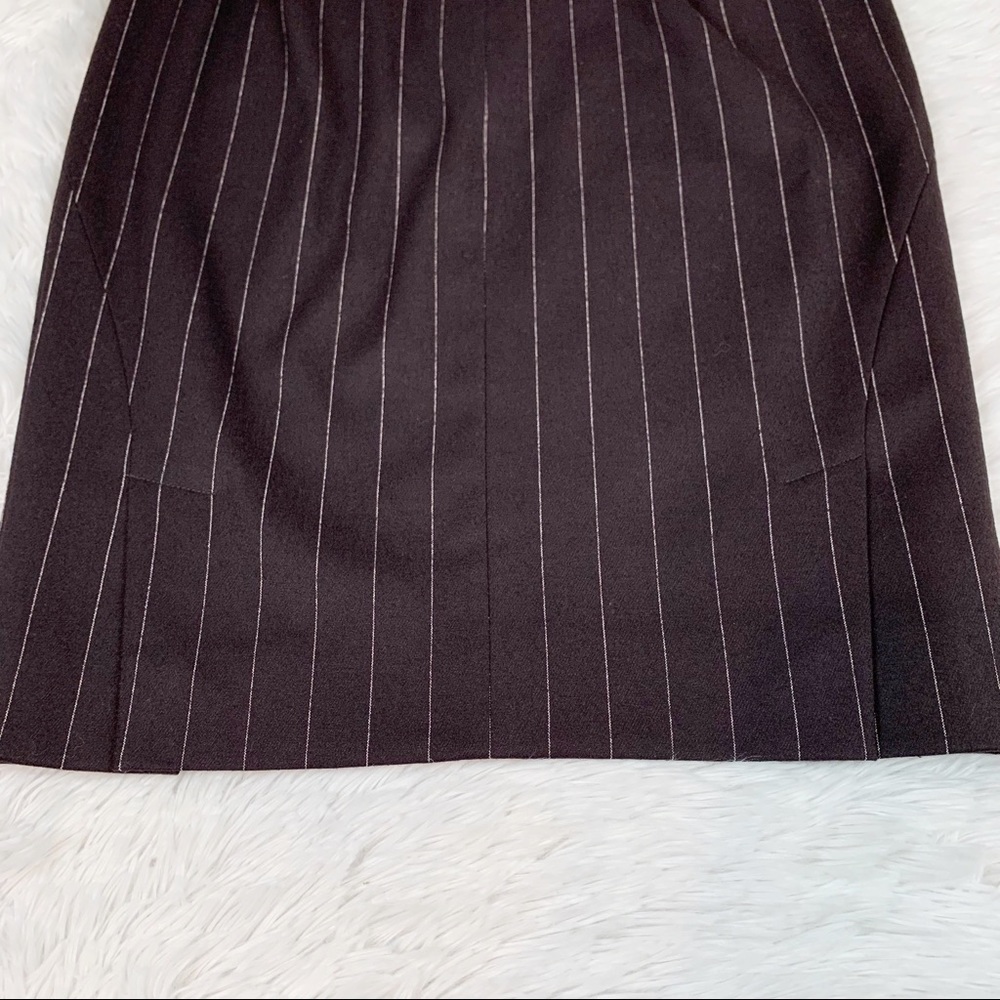 Theory Striped wool blend knee length pencil skirt in brown workwear - Picture 8 of 12